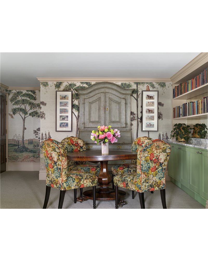 Mythical Land On Linen KKMYLALIN