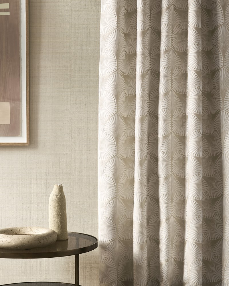 Estelle Pale Gold J0027-06