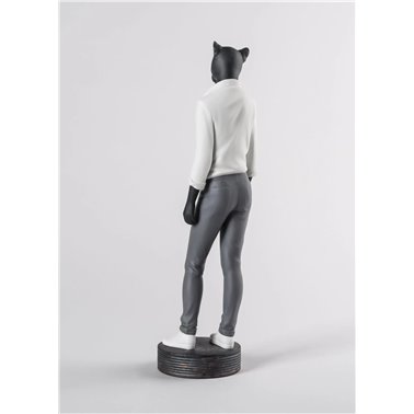 Figurine femme panthère