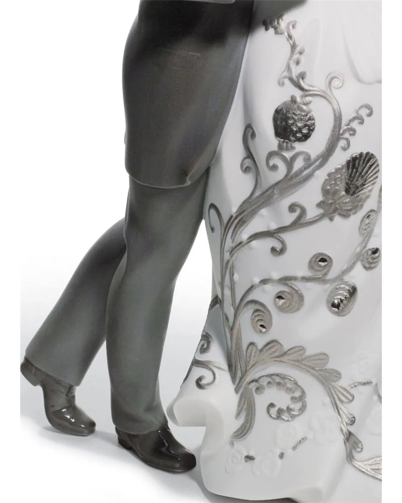 Figura pareja El vals de los novios. Lustre plata