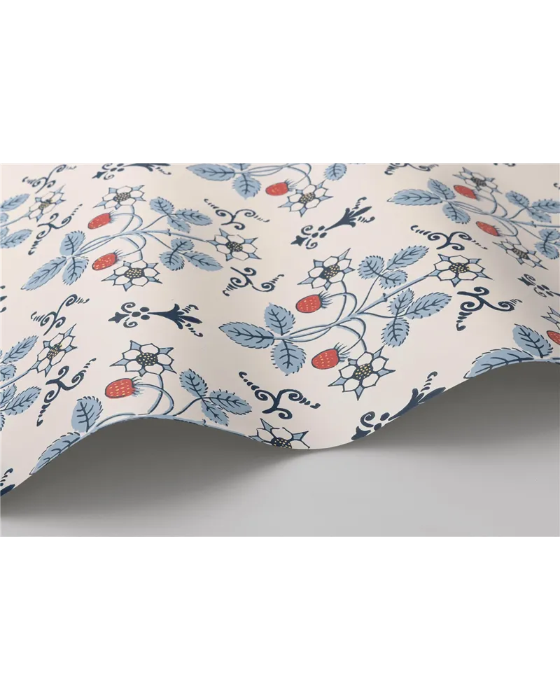 Strawberry China Blue On Cream 127-2010